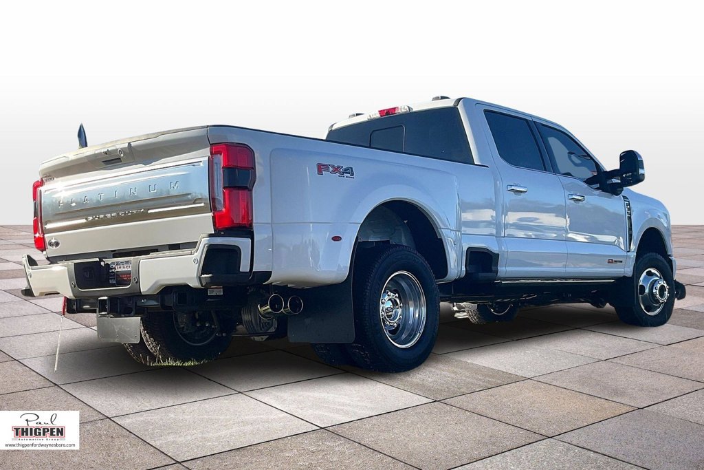 2025 Ford F-350 Super Duty Platinum - Photo 18