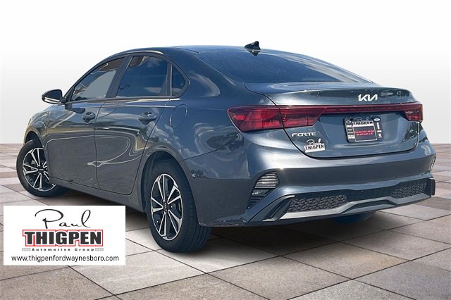 2024 Kia Forte LXS photo 2