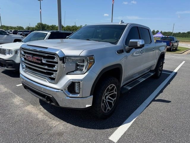 2019 GMC Sierra 4WD Crew Cab Short Box SLT's photo