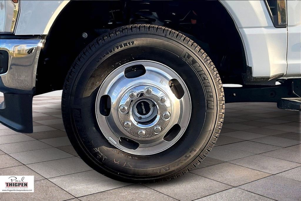 2025 Ford F-350 Super Duty XL - Photo 11