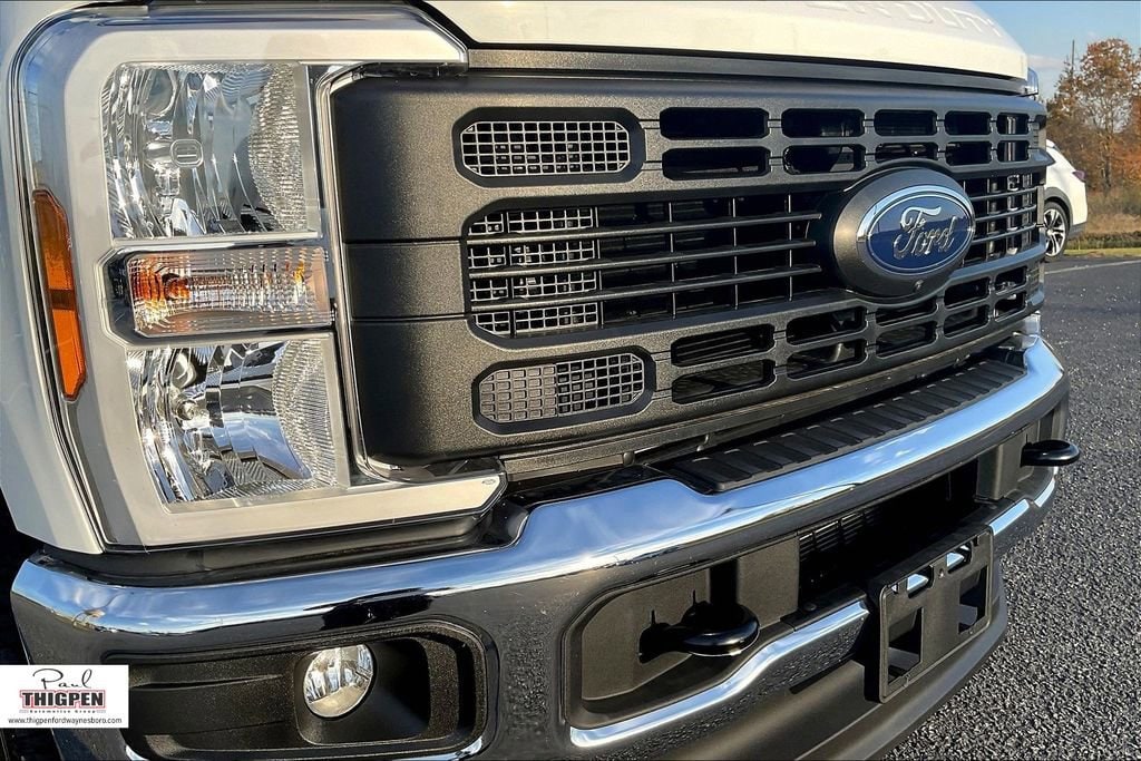2025 Ford F-350 Super Duty XL - Photo 16