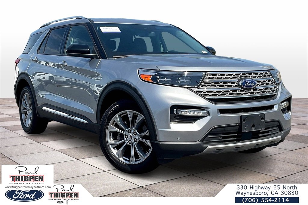 2023 Ford Explorer Limited's photo