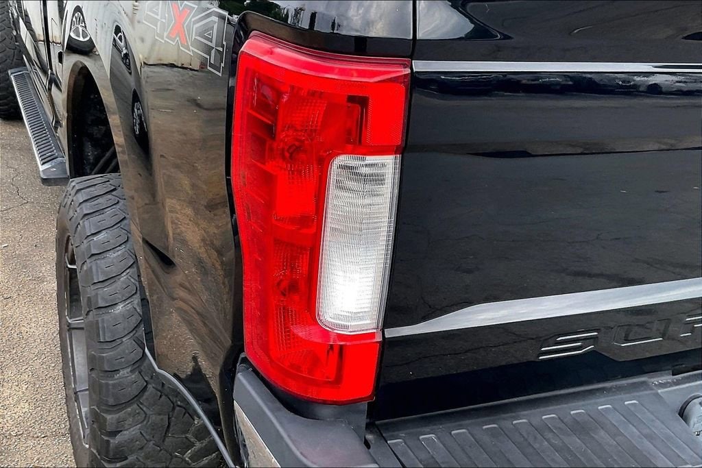 2017 Ford F-250 Super Duty XLT - Photo 28