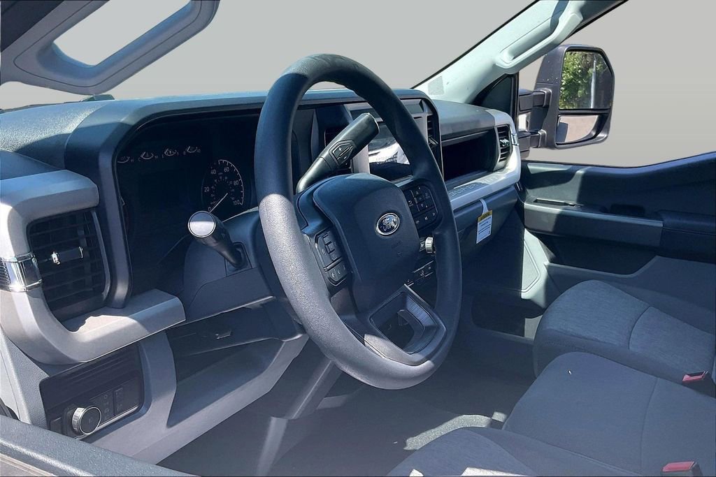 2026 Ford F-250 Super Duty XL - Photo 6