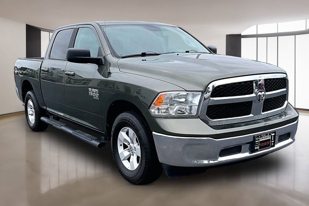 2021 RAM 1500 Classic SLT 4x4 Crew Cab 5'7's photo