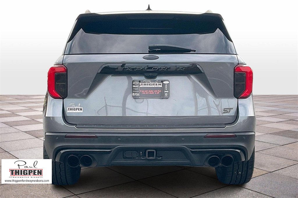 2022 Ford Explorer ST photo 3