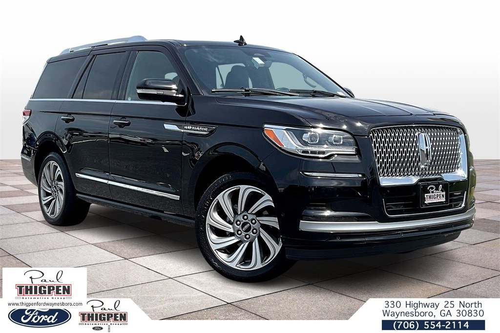 2022 Lincoln Navigator Reserve's photo