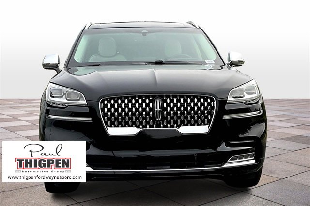 2022 Lincoln Aviator Black Label photo 2