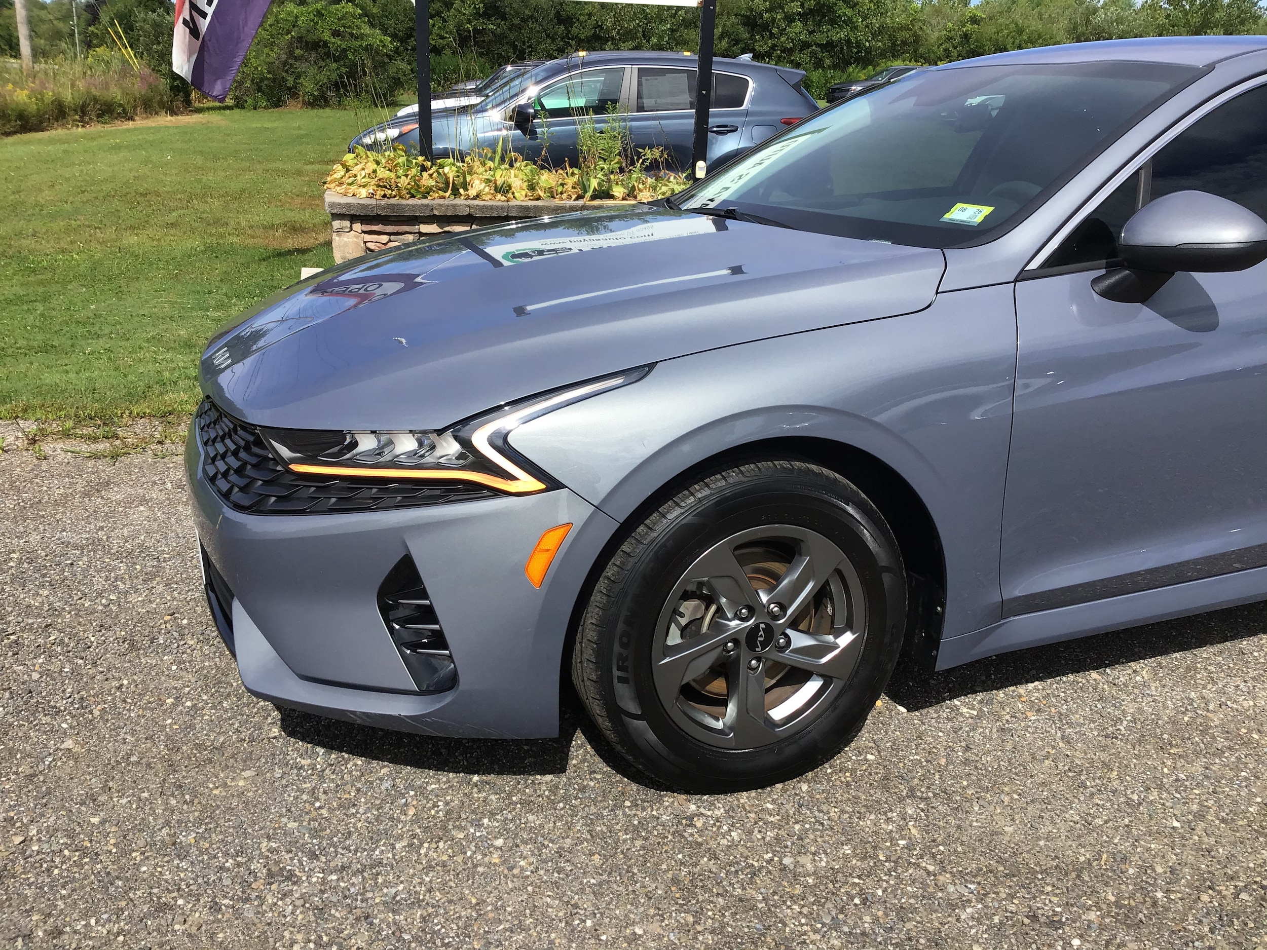 2023 Kia K5 LXS photo 2