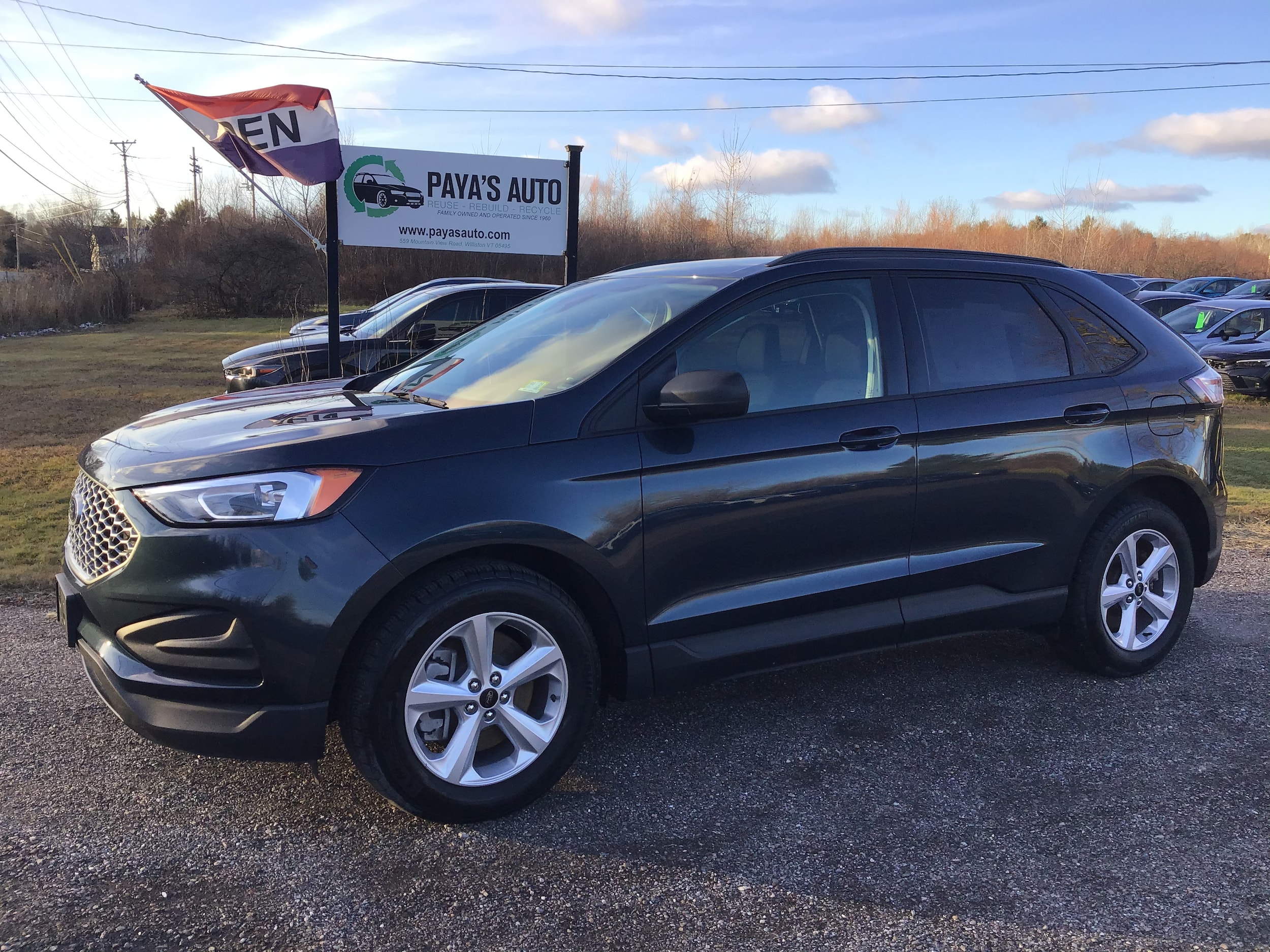 2024 Ford Edge SE's photo