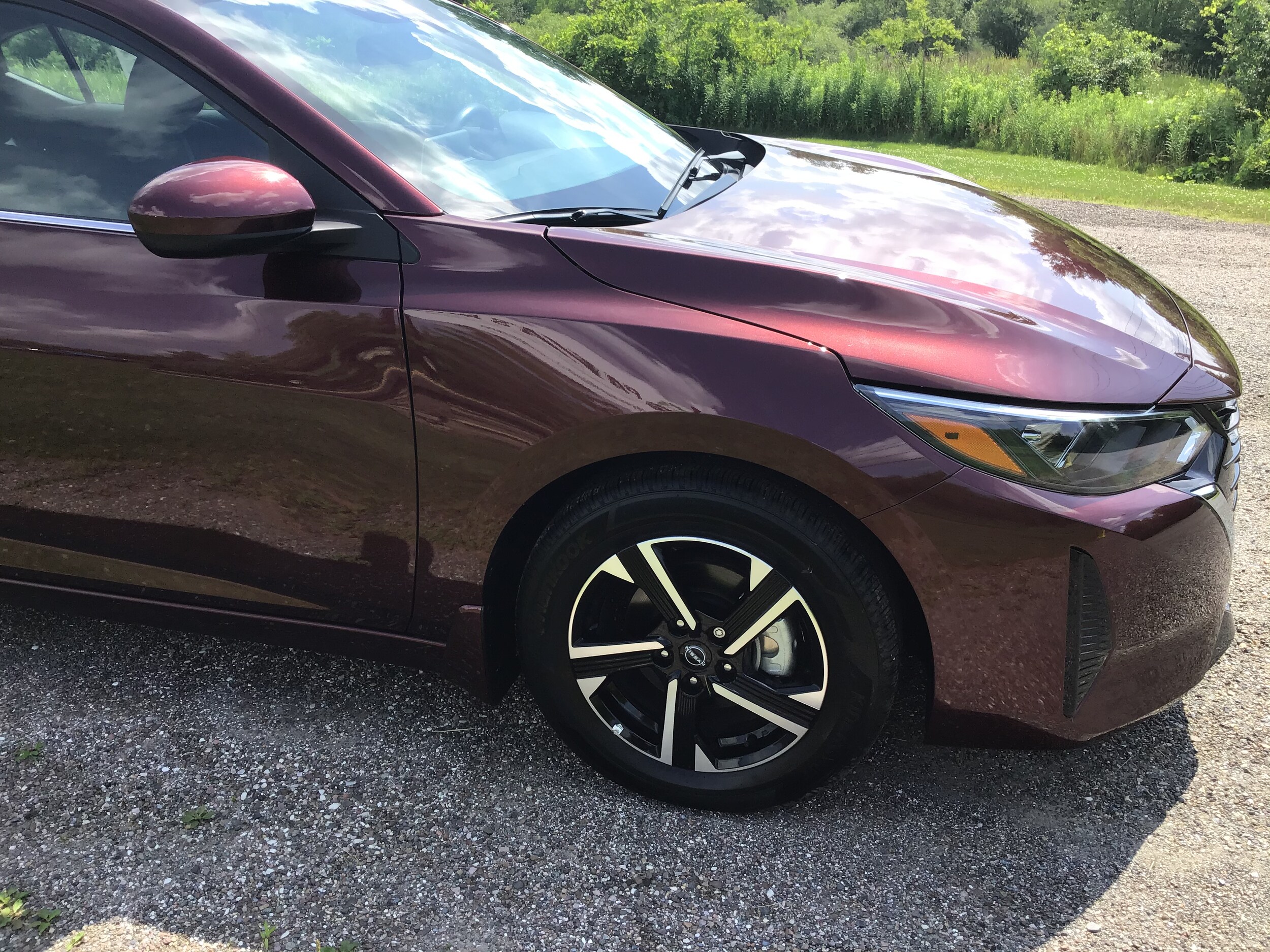2025 Nissan Sentra SV photo 4