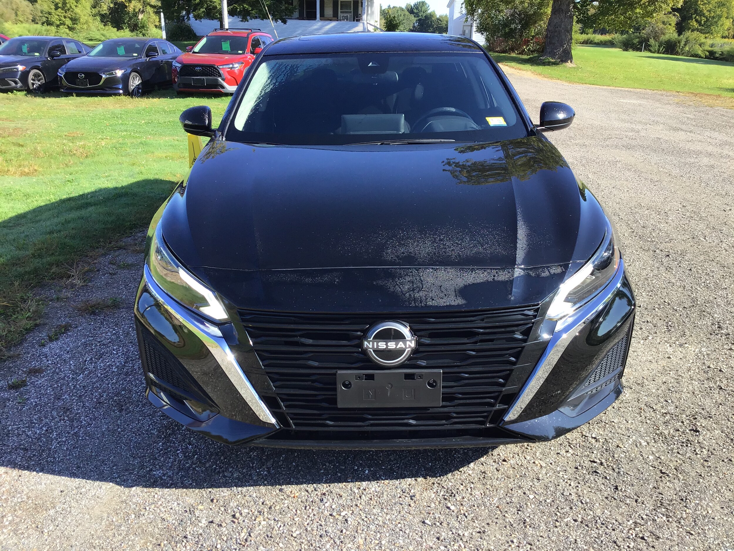 2023 Nissan Altima 2.5 SV photo 2