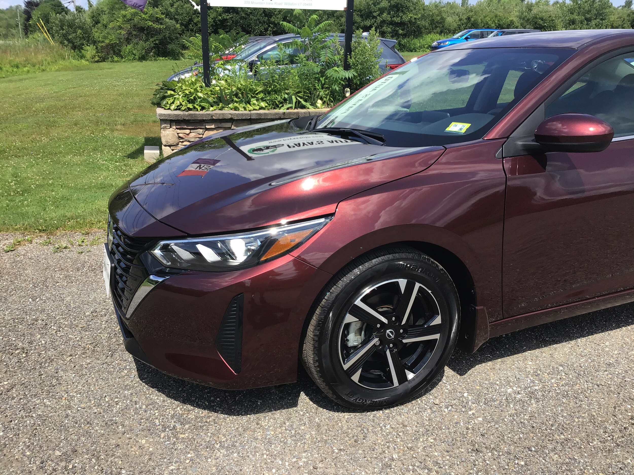 2025 Nissan Sentra SV photo 2