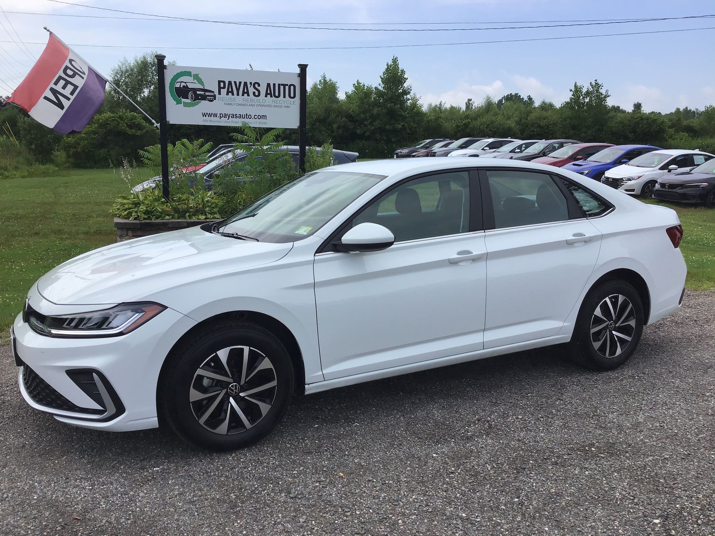 2025 Volkswagen Jetta S's photo