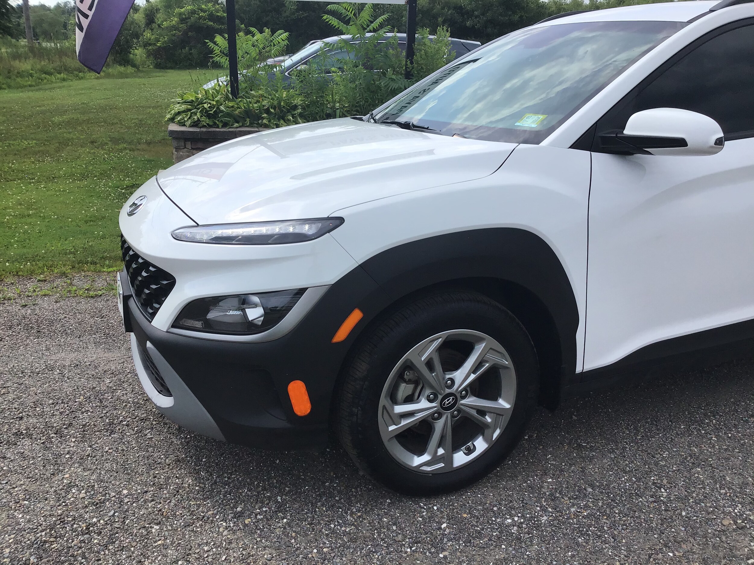 2023 Hyundai Kona SEL photo 2
