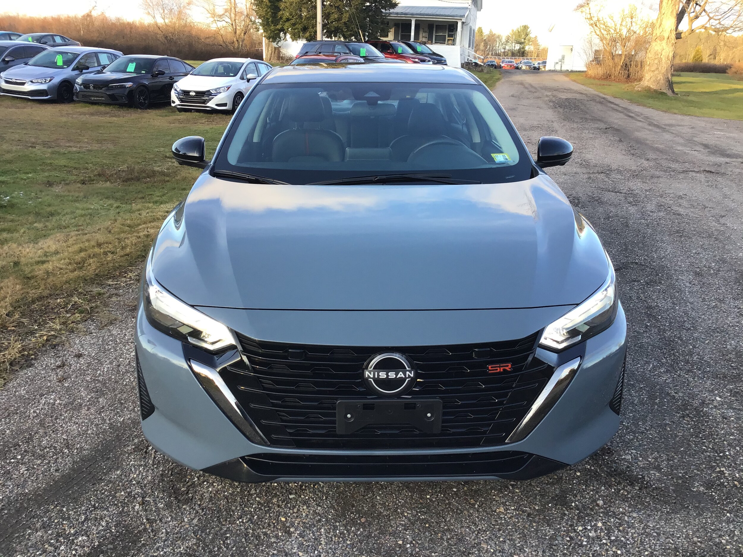 2025 Nissan Sentra SR photo 2