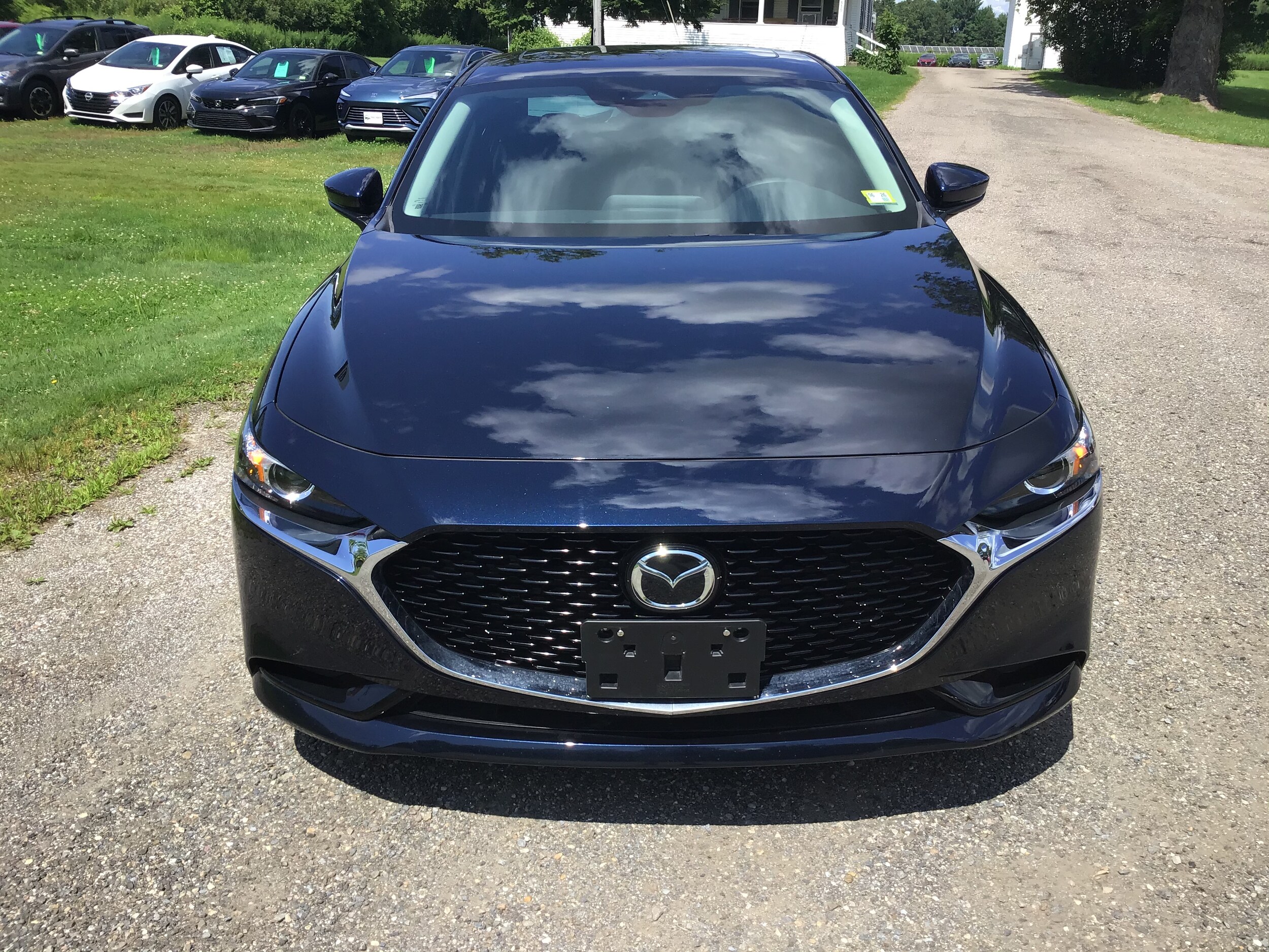 2024 Mazda Mazda3 Sedan 2.5 s Preferred photo 3