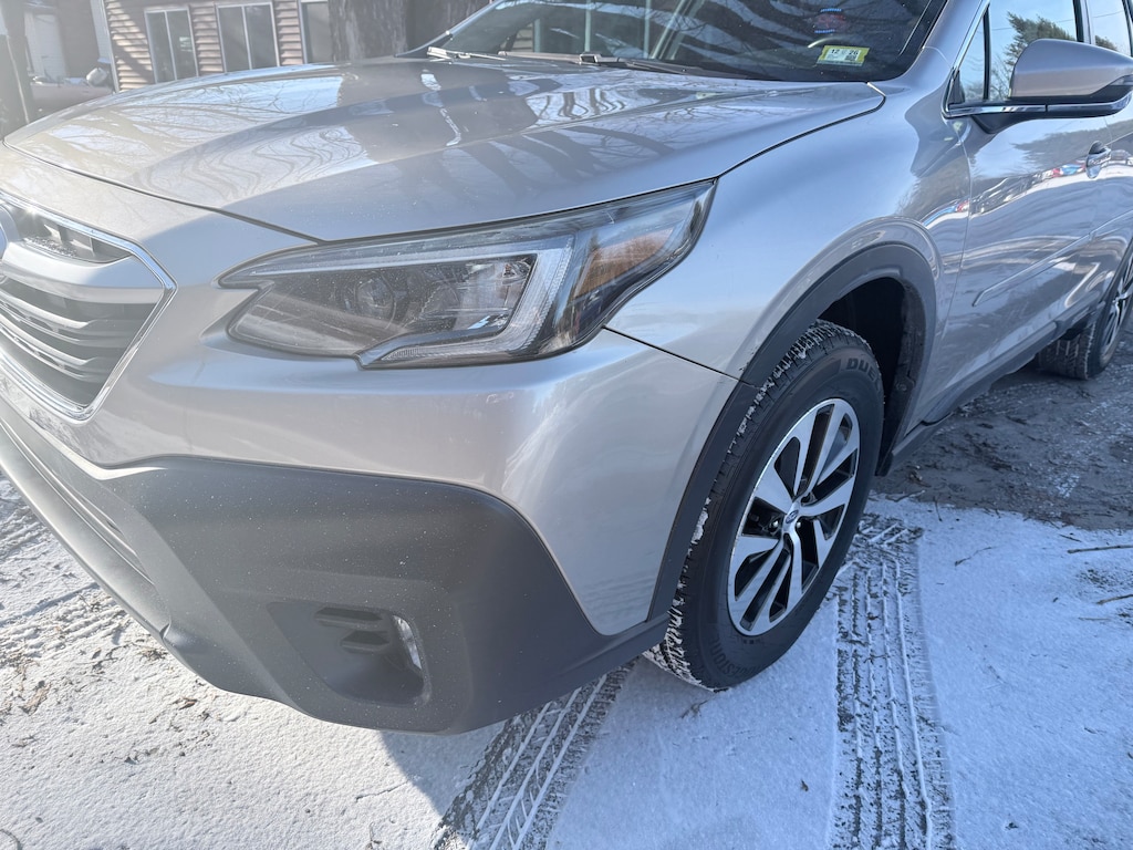 Used 2020 Subaru Outback Premium SUV