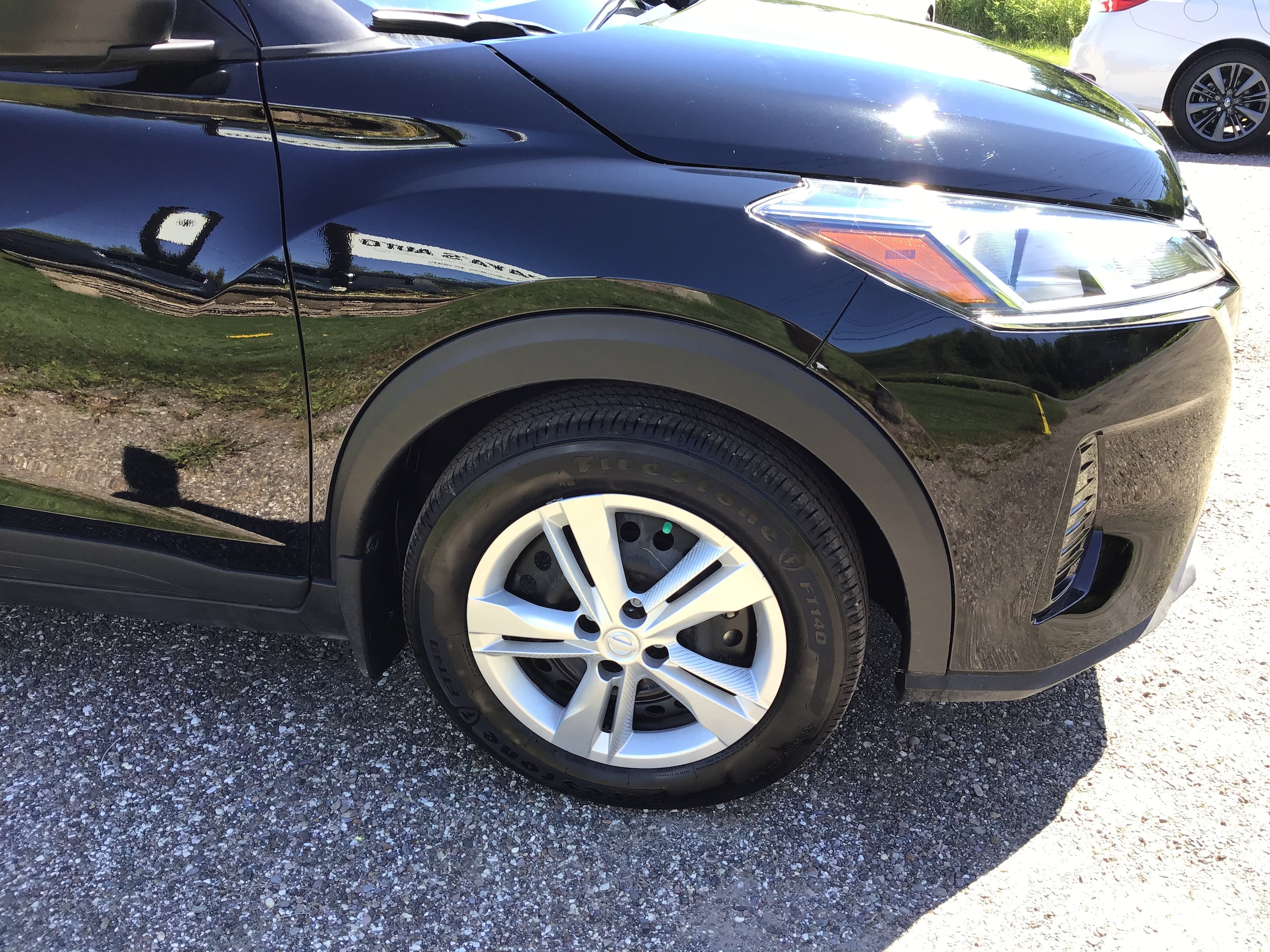 2025 Nissan Kicks Play S photo 3