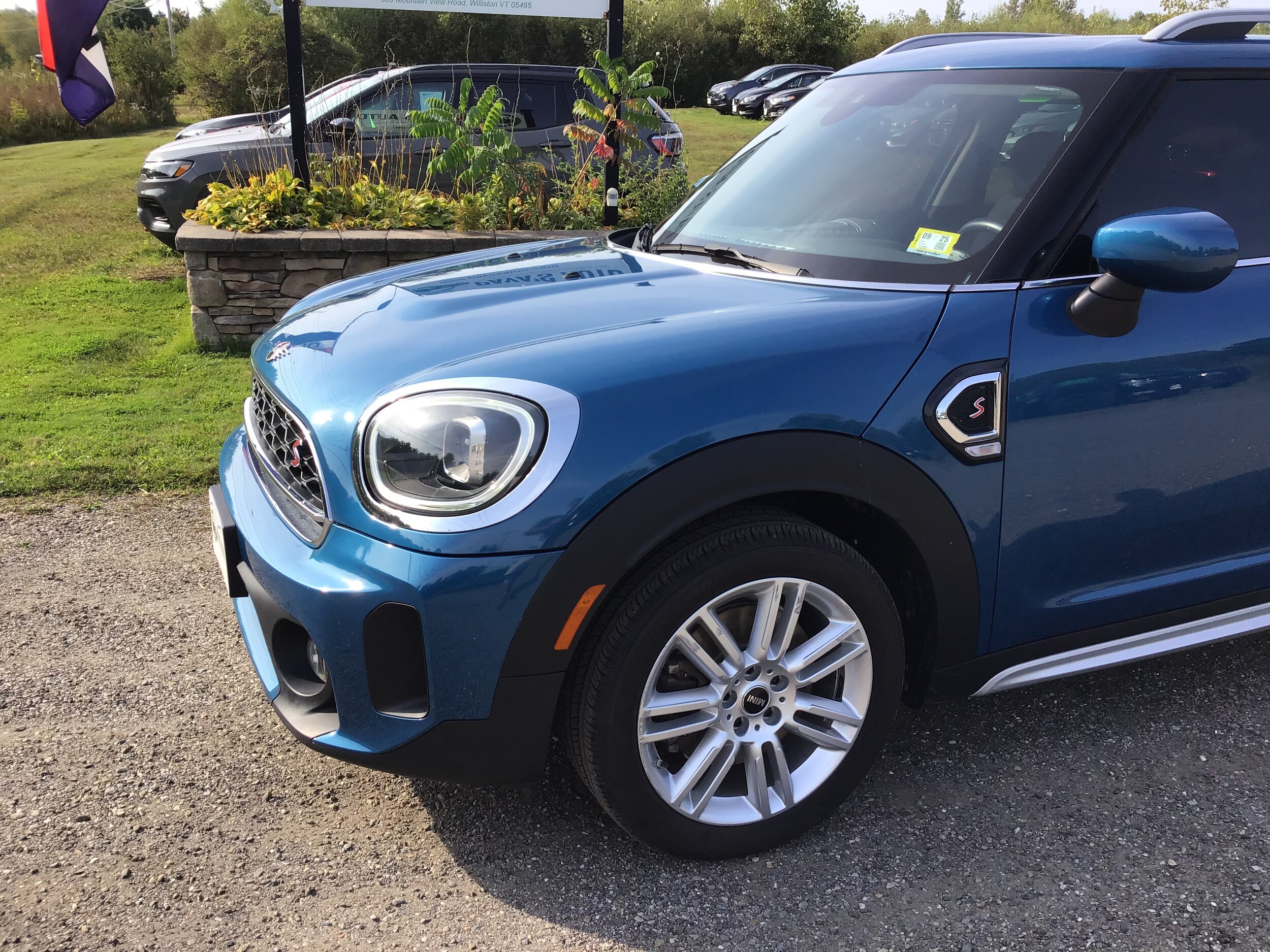 2023 Mini Countryman Classic photo 2