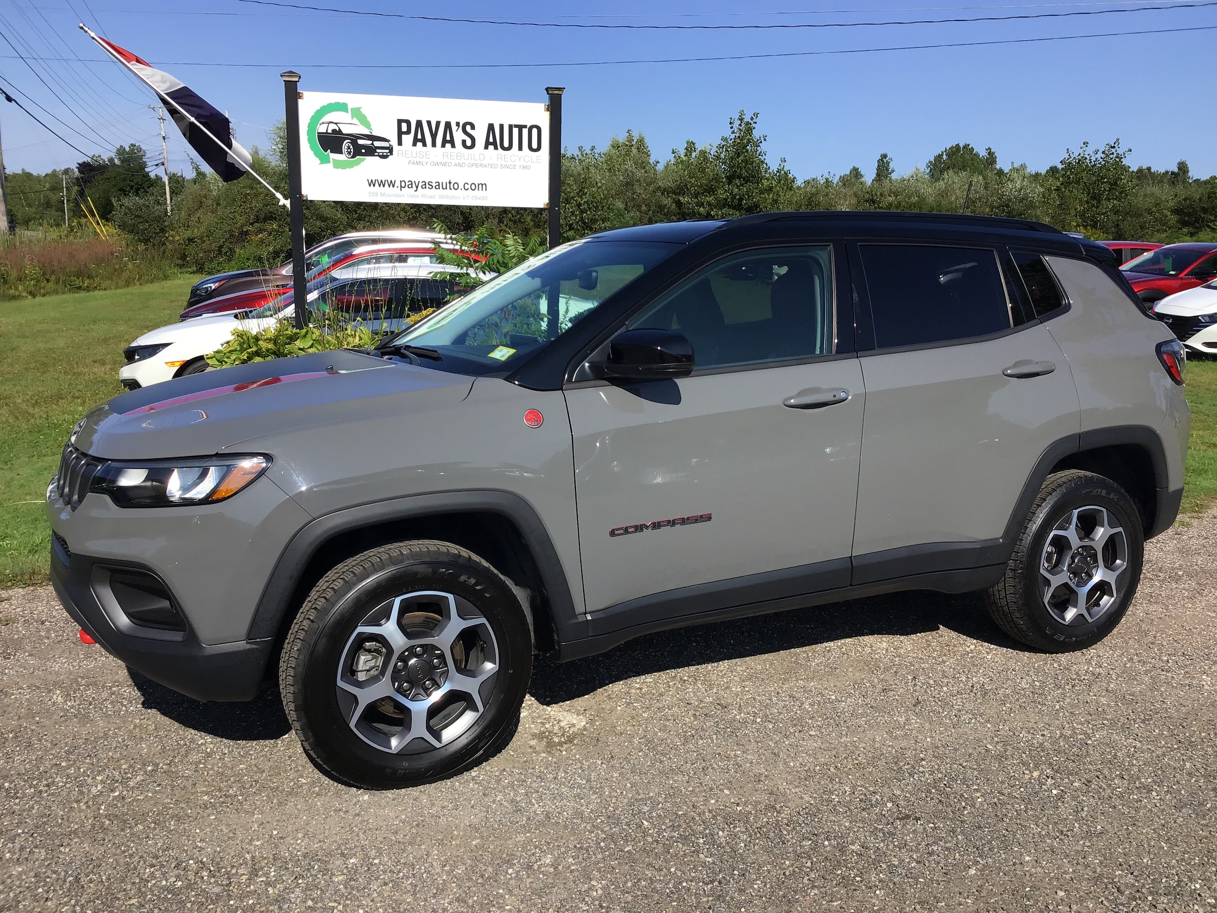 2022 Jeep Compass Trailhawk's photo