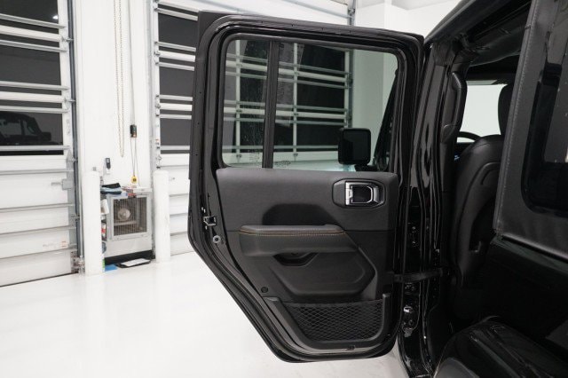 2025 Jeep Wrangler 4-Door Sahara - Photo 21