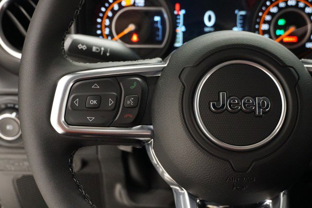 2025 Jeep Wrangler 4-Door Sahara - Photo 29