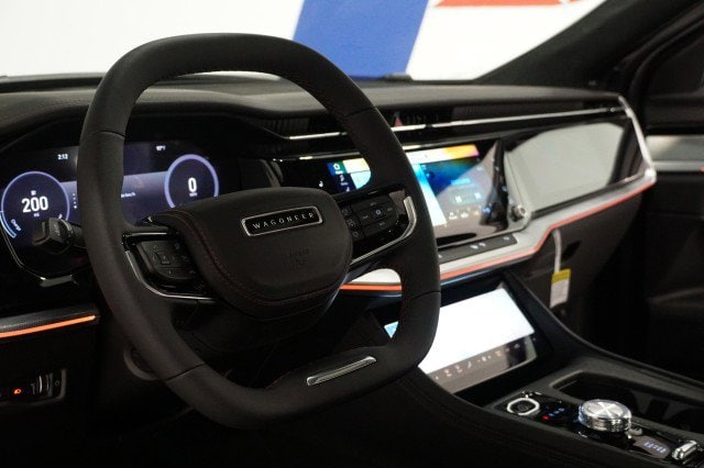 2025 Jeep Wagoneer S Launch Edition - Photo 24