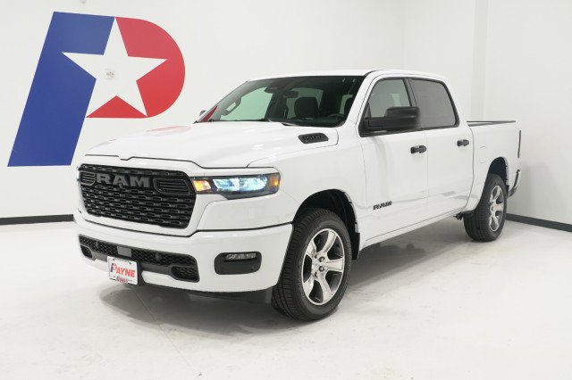2026 RAM 1500 Express Crew Cab 5'7's photo