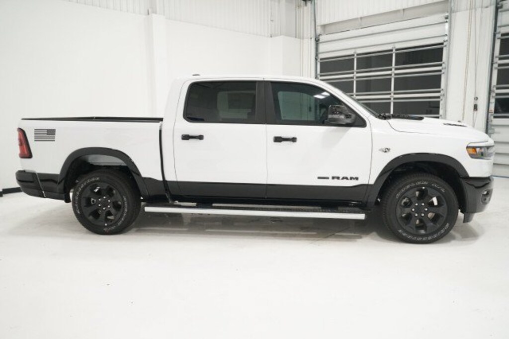 New 2026 Ram 1500 LONE STAR CREW CAB 4X4 5'7 BOX Pickup