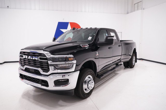 2027 Ram 3500 TRADESMAN CREW CAB 4X4 8' BOX Pickup