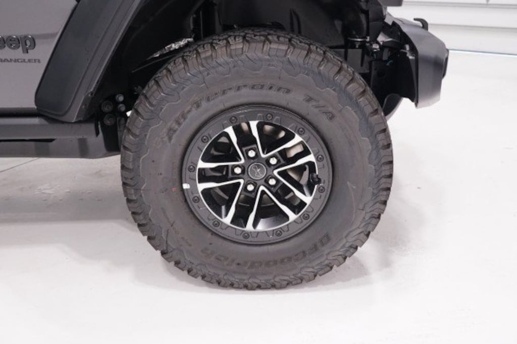 New 2026 Jeep Wrangler 4-DOOR WILLYS Sport Utility