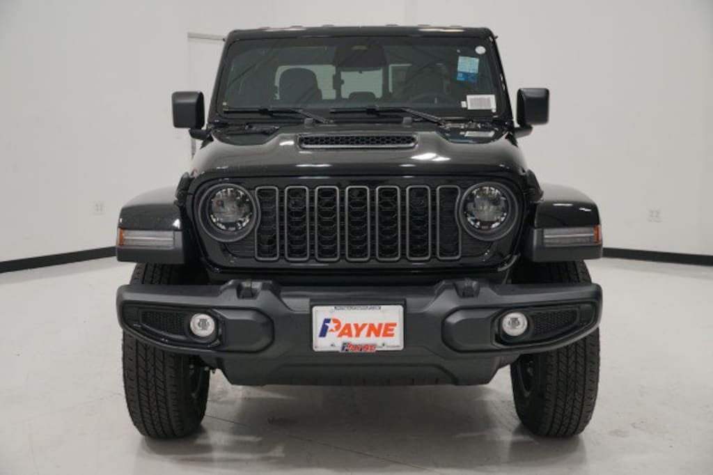 New 2026 Jeep Gladiator SPORT S 4X4 Pickup