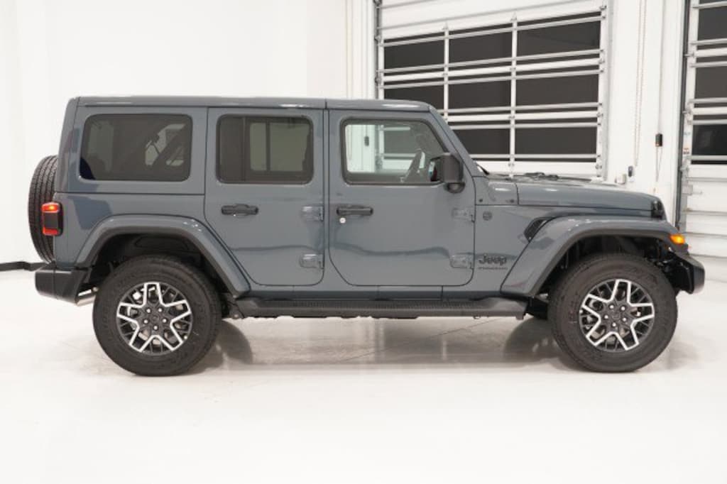 New 2026 Jeep Wrangler 4-DOOR SAHARA Sport Utility