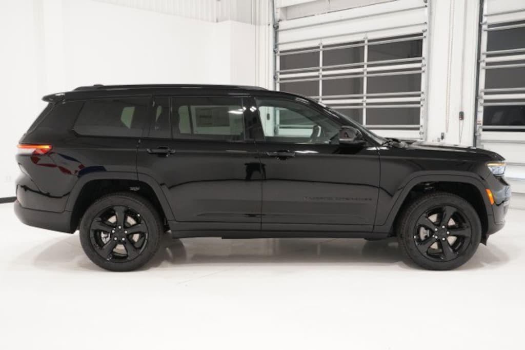 New 2025 Jeep Grand Cherokee L LIMITED 4X2 Sport Utility