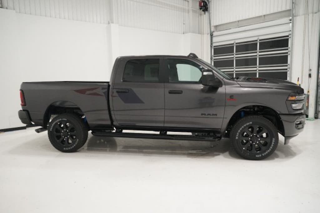 New 2026 Ram 2500 LONE STAR CREW CAB 4X4 6'4 BOX Pickup
