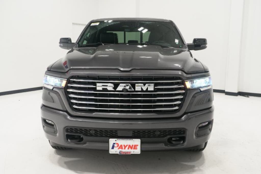 New 2026 Ram 1500 LARAMIE CREW CAB 4X4 5'7 BOX Pickup