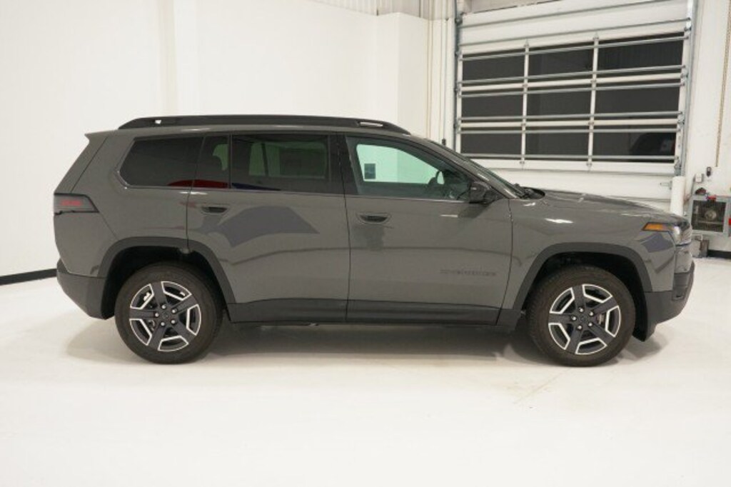 New 2026 Jeep Cherokee LAREDO 4X4 Sport Utility