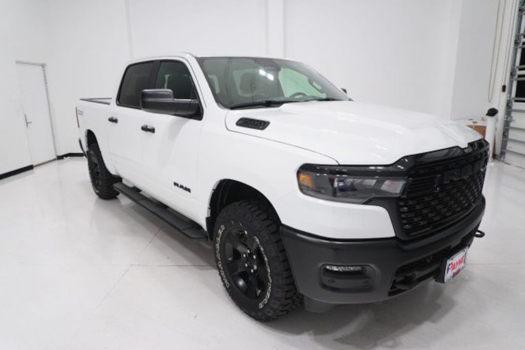 New 2026 Ram 1500 WARLOCK CREW CAB 4X4 5'7 BOX Pickup