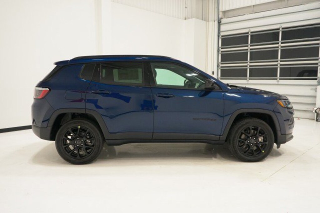 New 2026 Jeep Compass LATITUDE ALTITUDE 4X4 Sport Utility