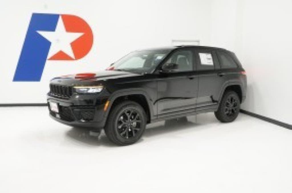 New 2026 Jeep Grand Cherokee LAREDO ALTITUDE 4X2 Sport Utility