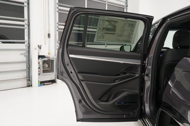 2025 Jeep Wagoneer S Launch Edition - Photo 25