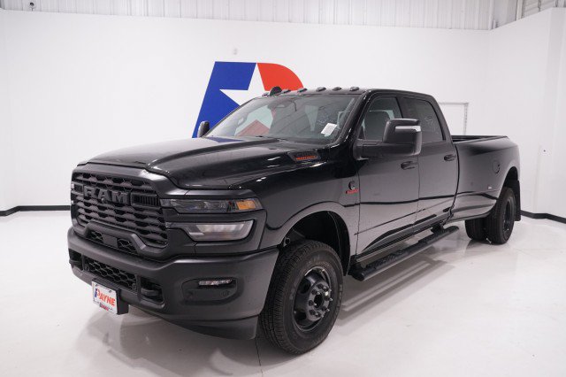 2027 Ram 3500 TRADESMAN CREW CAB 4X4 8' BOX Pickup