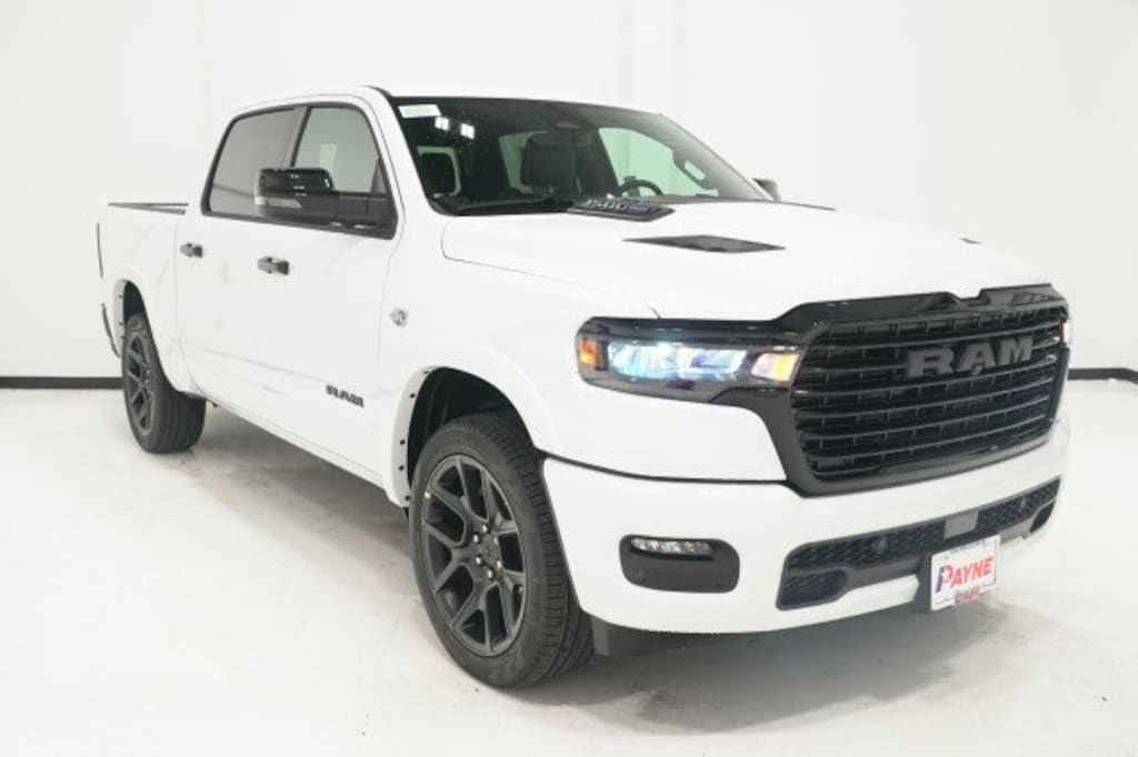 New 2026 Ram 1500 LARAMIE CREW CAB 4X4 5'7 BOX Pickup
