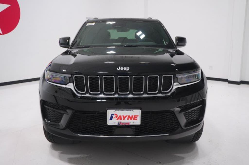 New 2027 Jeep Grand Cherokee Laredo X Sport Utility