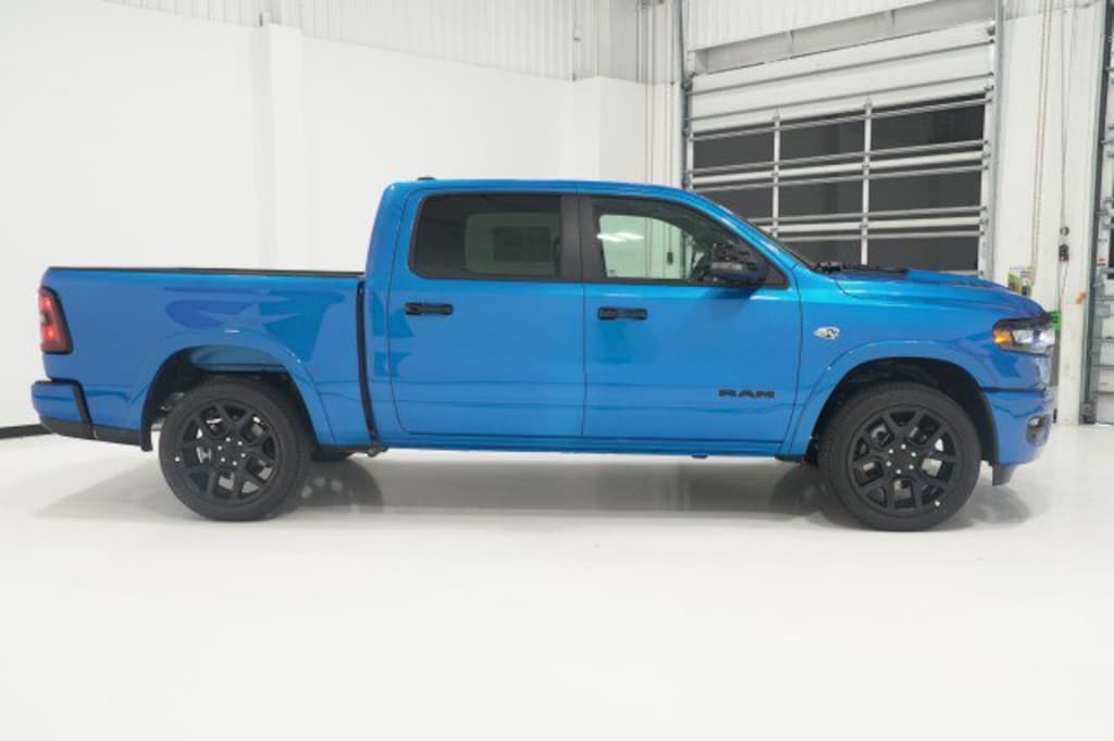 New 2026 Ram 1500 LARAMIE CREW CAB 4X4 5'7 BOX Pickup