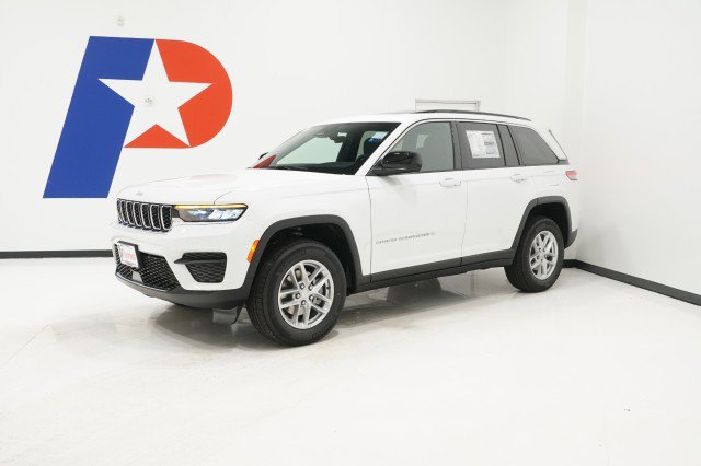 2025 Jeep Grand Cherokee Laredo's photo
