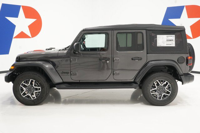 2025 Jeep Wrangler 4-Door Sahara - Photo 13