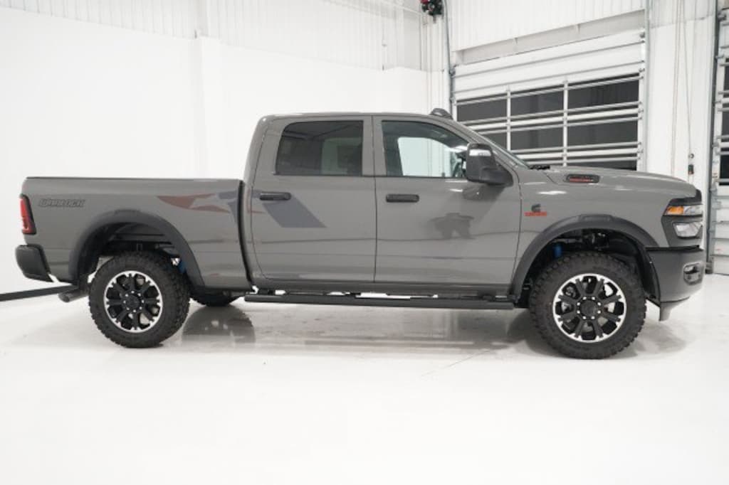 New 2026 Ram 2500 WARLOCK CREW CAB 4X4 6'4 BOX Pickup