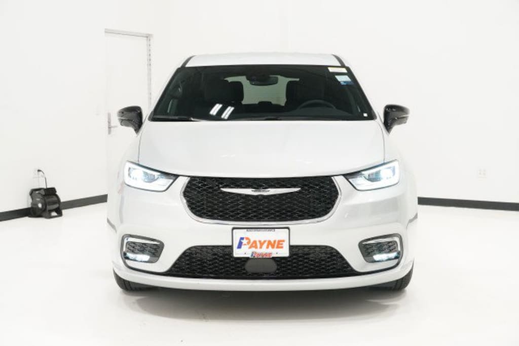 New 2026 Chrysler Pacifica SELECT Passenger Van